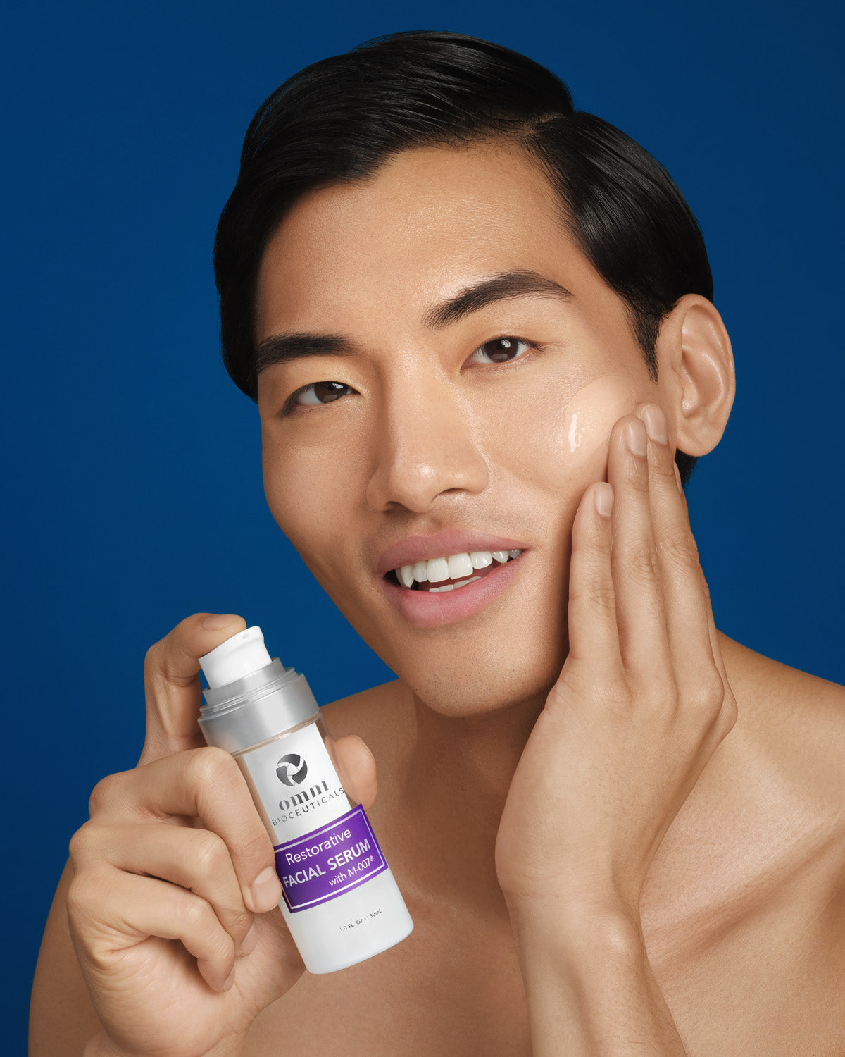 Man using face serum